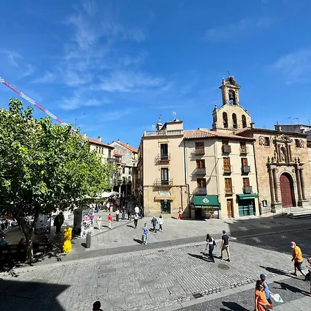 Corrillo Royal شقة